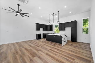 Spacious Townhouse in Dallas