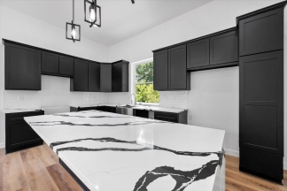 Spacious Townhouse in Dallas
