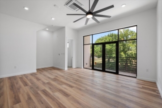 Spacious Townhouse in Dallas