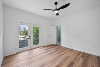Spacious Townhouse in Dallas