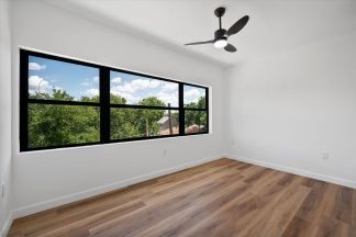 Spacious Townhouse in Dallas
