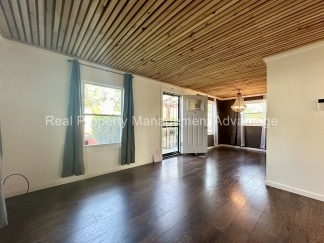 Beautifully Updated 3 Bedroom Bungalow Minutes from Livernois Ave of Fashion and Ferndale!