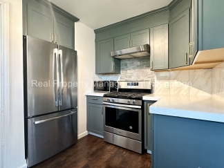 Beautifully Updated 3 Bedroom Bungalow Minutes from Livernois Ave of Fashion and Ferndale!