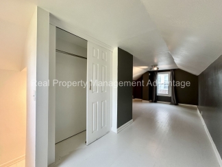 Beautifully Updated 3 Bedroom Bungalow Minutes from Livernois Ave of Fashion and Ferndale!