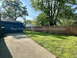Beautifully Updated 3 Bedroom Bungalow Minutes from Livernois Ave of Fashion and Ferndale!