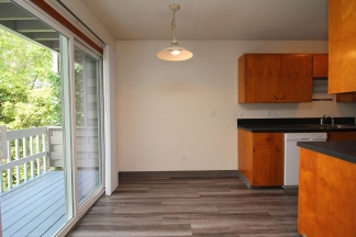 Updated SW Hills 1 Bed Apartment Near OHSU and Marquam Hill