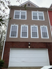 Spacious townhouse in Tranquil Hill Plantation!