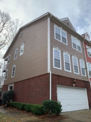 Spacious townhouse in Tranquil Hill Plantation!