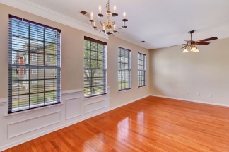 Spacious townhouse in Tranquil Hill Plantation!