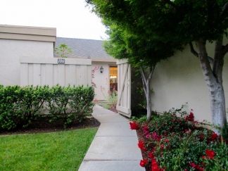 Beautiful Updated Los Gatos Condo! Los Gatos Village!