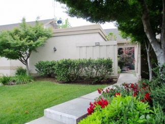 Beautiful Updated Los Gatos Condo! Los Gatos Village!