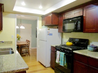 Beautiful Updated Los Gatos Condo! Los Gatos Village!