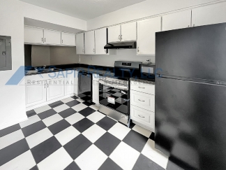 6000 Regent Manor