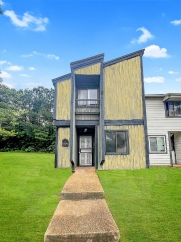 6000 Regent Manor