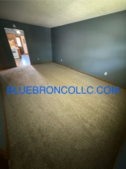 Updated 2-Bedroom Apartment in Raytowm