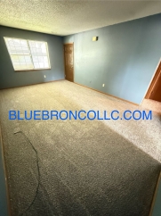 Updated 2-Bedroom Apartment in Raytowm