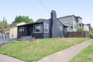 Exceptional Portsmouth 2 Bed/1.5 Bath Mid-Century Home
