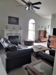 Single Family Home in Belle Hall!