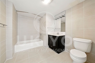 311 Oak Street #515