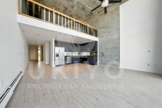 311 Oak Street #515