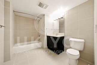 311 Oak Street #515