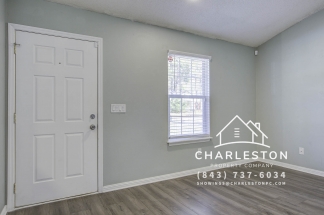 122 Robert Dr - Available 8/15
