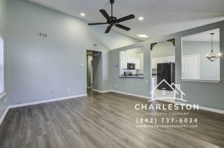 122 Robert Dr - Available 8/15