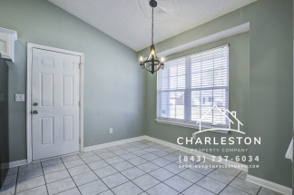 122 Robert Dr - Available 8/15