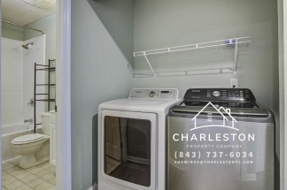 122 Robert Dr - Available 8/15