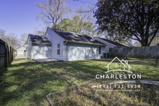 122 Robert Dr - Available 8/15
