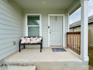 Welcome Home to this Charming 3-Bedroom 2-Bath Home in Southton Lake – A Modern Comfort on San Antonio’s South Side!