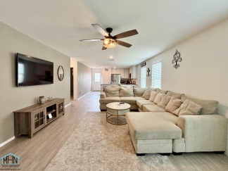 Welcome Home to this Charming 3-Bedroom 2-Bath Home in Southton Lake – A Modern Comfort on San Antonio’s South Side!