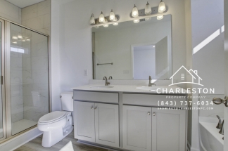 847 Recess Pointe Dr - Available Now!