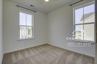 847 Recess Pointe Dr - Available Now!
