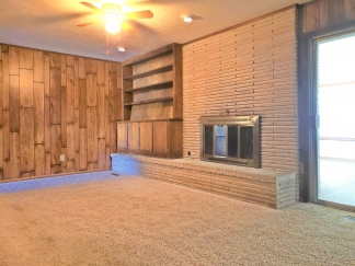 Fabulous Home on Huge Corner Lot with Circle Driveway!!!
