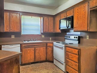 Fabulous Home on Huge Corner Lot with Circle Driveway!!!