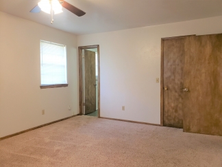 Fabulous Home on Huge Corner Lot with Circle Driveway!!!