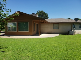 Fabulous Home on Huge Corner Lot with Circle Driveway!!!