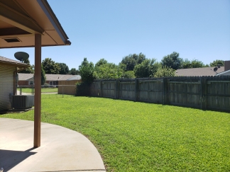 Fabulous Home on Huge Corner Lot with Circle Driveway!!!