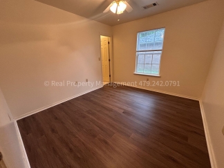 3 Bed 2 Bath Duplex ready now! Southside Fort Smith