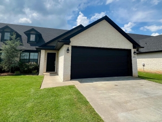 Spacious 3 Bedroom/2.5 Bathroom Townhome in Chaffee Crossing.  **ASK ABOUT MOVE IN SPECIAL**