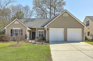 Gorgeous Home in Mt Pleasant's Belle Hall!