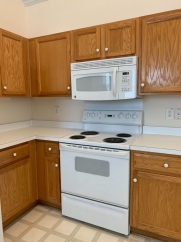 Single Story home in Village Green!
