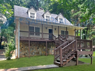 4125 Maple Ferry Dr