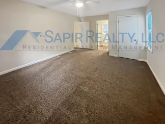 4125 Maple Ferry Dr