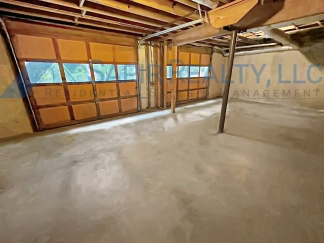 4125 Maple Ferry Dr