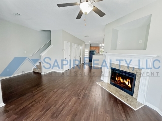 8270 Oakley Cir!