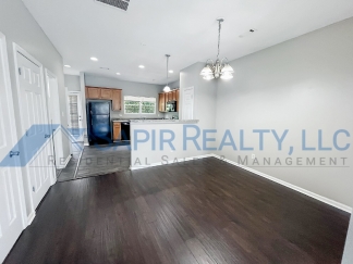 8270 Oakley Cir!