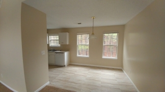 Great In-Law Suite Property - Master on Upper Level - Secondary Bedrooms on Lower Level