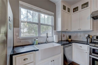 Charming Remodeled Craftsman Bungalow Near OKC Hotspots!!